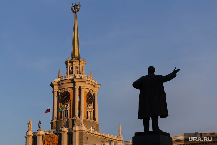 Репетиция парада Победы. Екатеринбург, памятник ленину, администрация екатеринбурга