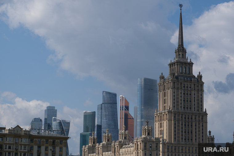 Виды Москвы. Москва , сталинская высотка, москва сити