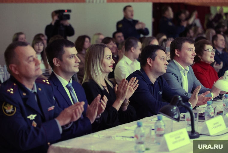 В жюри конкурса вошли сотрудники и ветераны УИС, работники культуры, члены Общественного совета при УФСИН России по Курганской области, организаций-партнеров