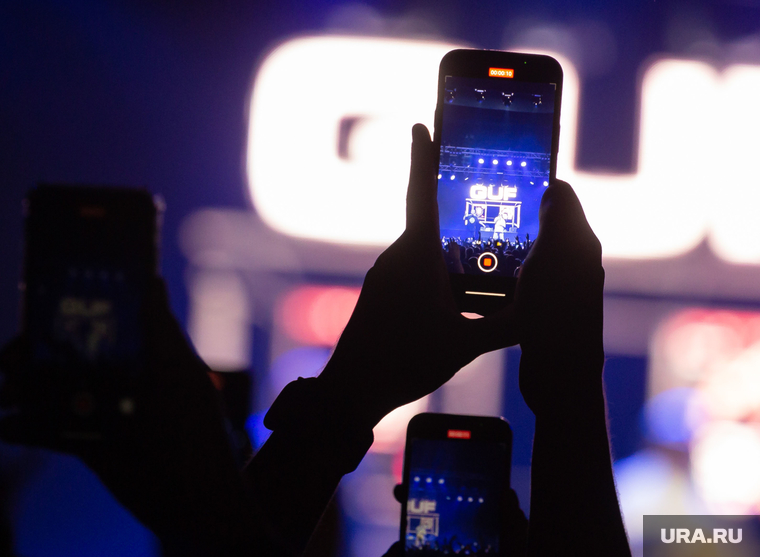Концерт Guf в TeleClub. Екатеринбург, съемка на телефон, гуф, guf, долматов алексей