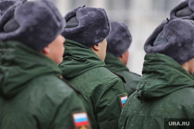 Отправка призывников. Курган , армия, солдаты, призывники, призывной пункт