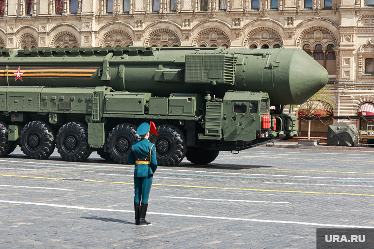 Парад Победы 9 мая на Красной площади в Москве 2022. Москва, военная техника, армия, тополь-м, день победы, 9 мая, красная площадь, парад