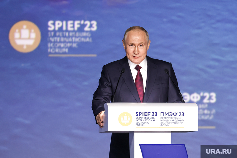 Выступление Владимира Путина на пленарной сессии ПМЭФ 2023. Санкт-Петербург, путин владимир