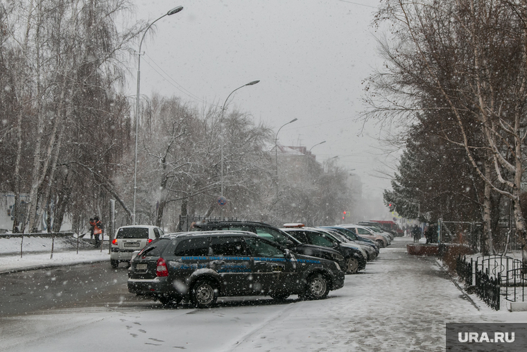 Снег в городе. Курган, мокрый снег, снег в городе