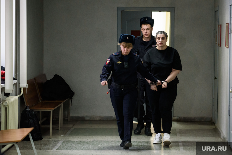 Избрание меры пресечения Веронике Наумовой. Екатеринбург, наумова вероника