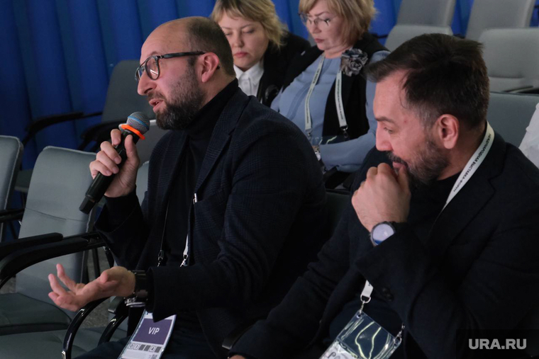 Предприниматель Максим Муравский (слева) заявил о дефиците поваров в сфере курганских ресторанов и гостиниц