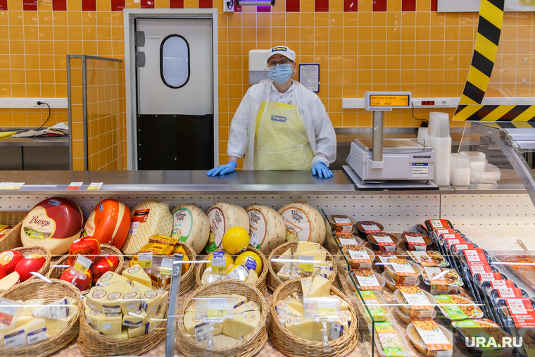 ТЦ «Лента». Магнитогорск, продукты, сыры, еда, продажа, прилавок