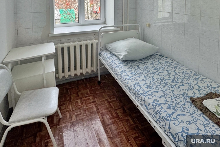 Учения МЧС в здании областной больницы. Курган, палата, больничная палата, больница, больничная койка
