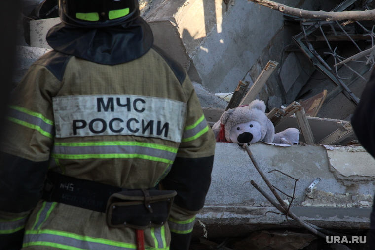 Взрыв бытового газа в доме № 164 на проспекте Карла Маркса. Часть 3. Магнитогорск, мчс, спасение, мягкая игрушка, руины