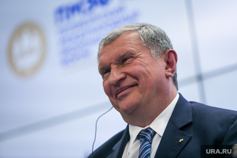 Петербургский международный экономический форум ПМЭФ 2016. Первый день. Санкт-Петербург, сечин игорь, портрет
