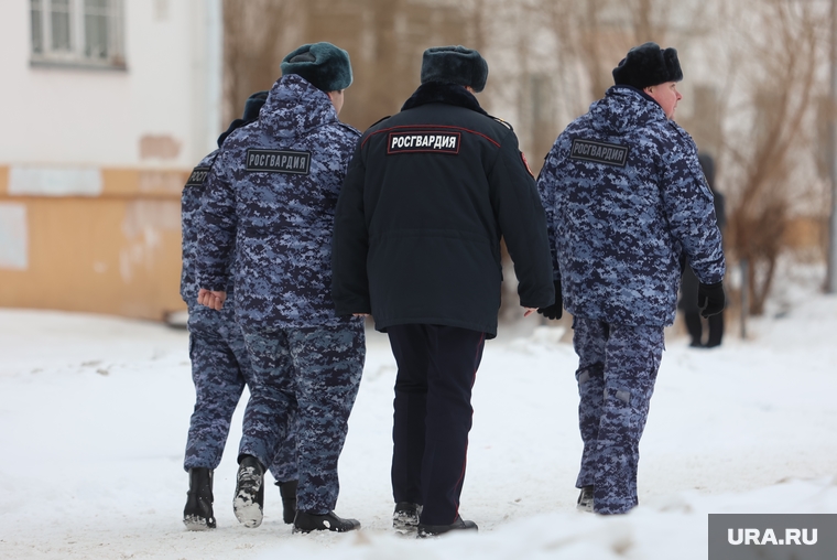 Заседание областной думы. Курган, полиция, росгвардия, сотрудник росгвардии, рейд полиции