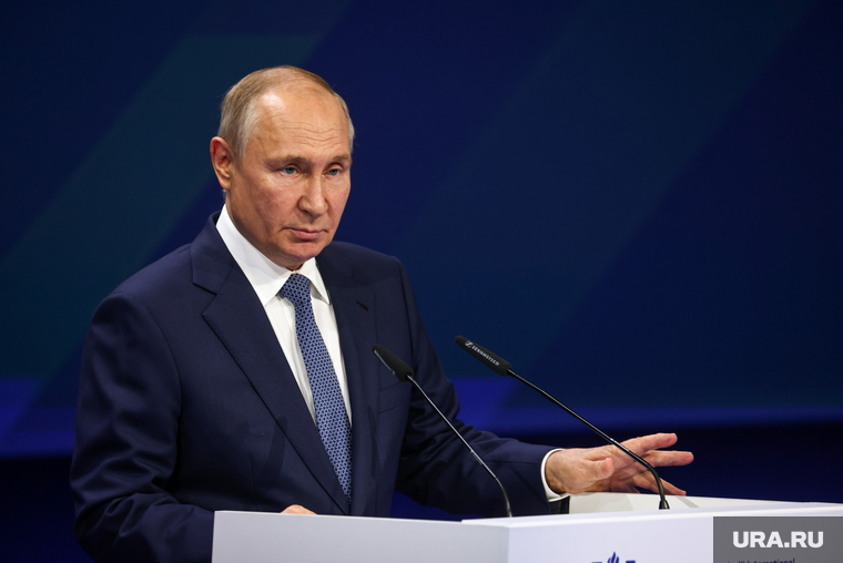 Владимир Путин на Третьей Международной олимпиаде по финансовой безопасности. Сочи, путин владимир