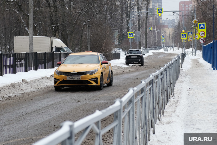 Повседневная жизнь. Москва, зима, такси, яндекс