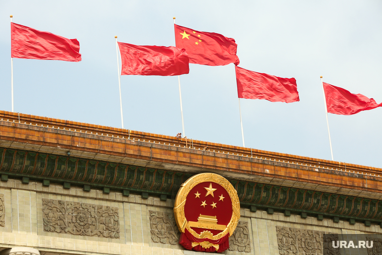 Поездка Михаила Мишустина в Китай. КНР Шанхай, кнр, китайский флаг, флаг китайской народной республики, флаг китай