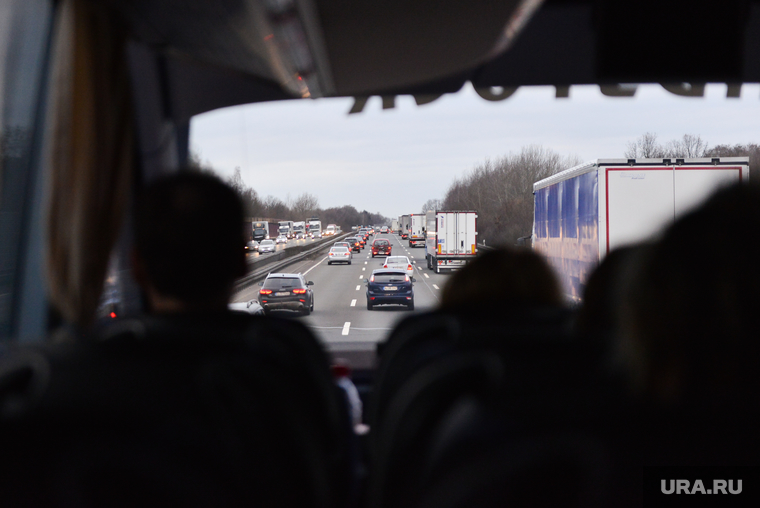 Германия. Из автобуса на ходу. Пайне Брауншвейг., автобан, дорога в гамбург, трасса, дорога