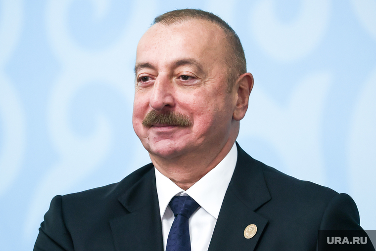 Совместное фотографирование глав независимых государств СНГ. Бишкек, Республика Киргизия, алиев ильхам