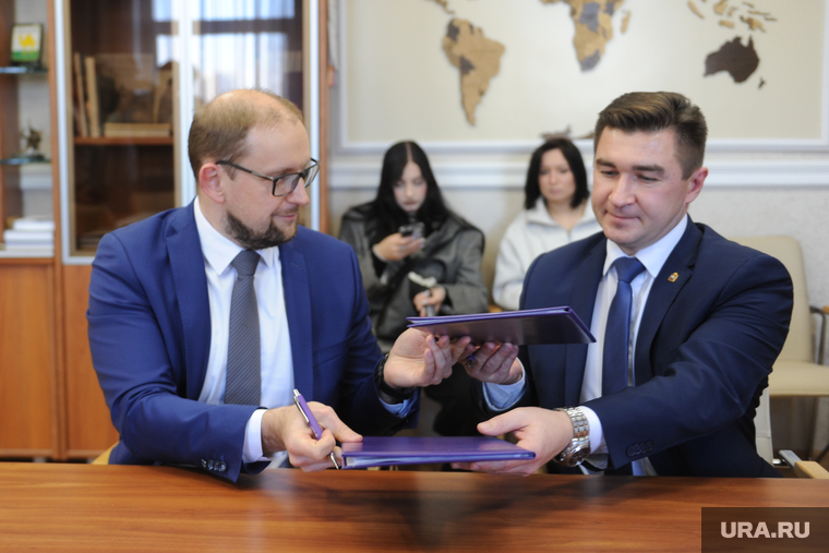 Подписание соглашения о намерениях Росавтодора и ЧелГУ. Челябинск, таскаев сергей, муравьев владимир