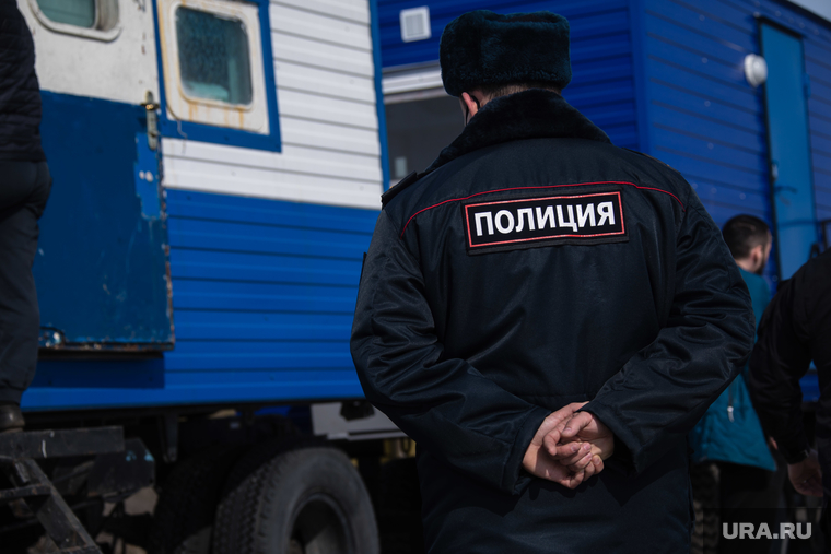 Пост ДПС на трассе. Сургутский район, сотрудник полиции, полицейский