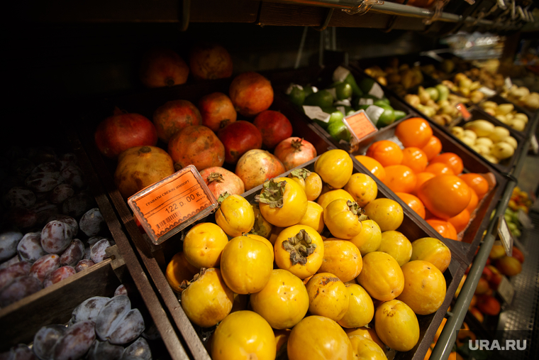 Турецкие продукты в гастрономах. Екатеринбург, фрукты, хурма