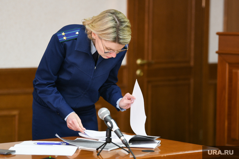 Прокуратура просит поместить Улановых в СИЗО