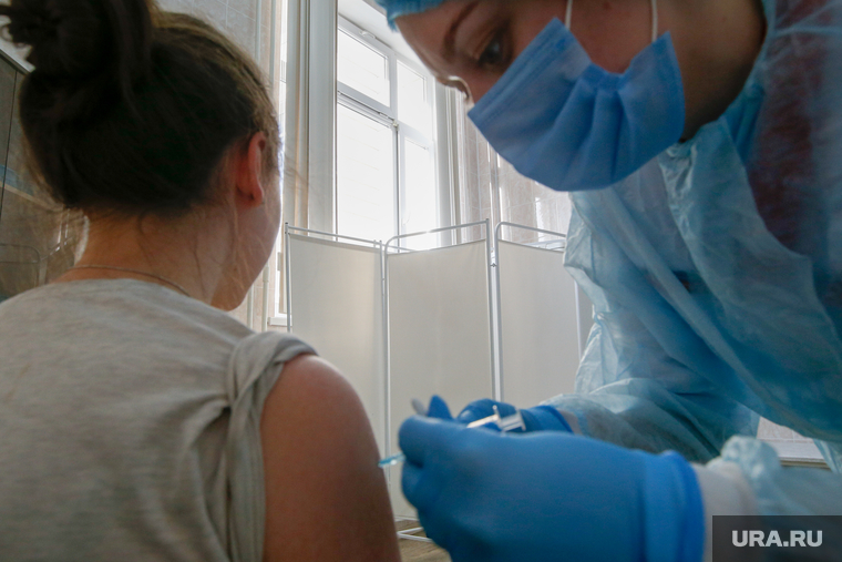 Вакцинация старшеклассников а лицее N 88. Екатеринбург
, укол, covid, вакцина для детей COVID-19, Гам-Ковид-Вак-М, вакцинация детей, вакцинация детей от covid-19