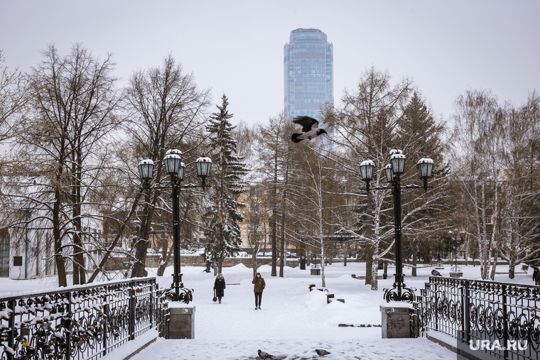 Виды города. Екатеринбург, мост, зима, город екатеринбург, плотинка, бц высоцкий