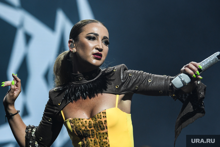 Музыкальный фестиваль Summer Fest: Ольга Бузова. Екатеринбург, бузова ольга