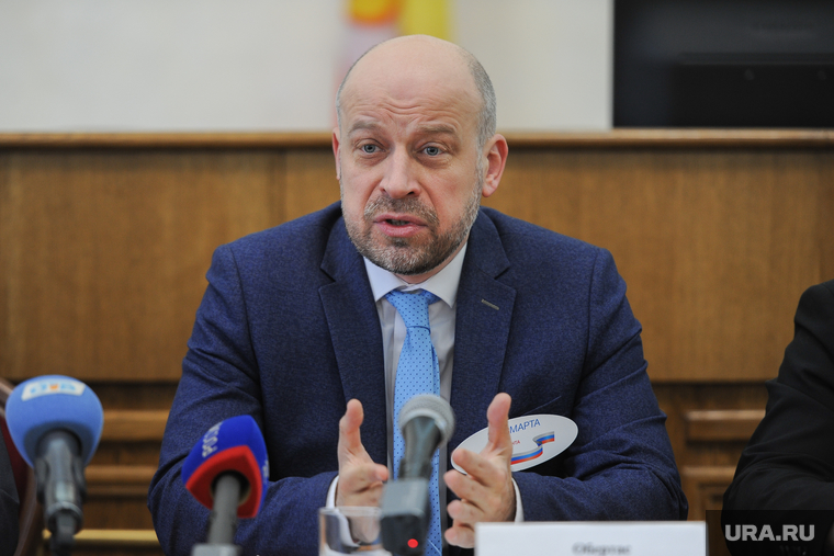 Старт приема заявлений для голосования по месту нахождения гражданина на выборах Президента РФ и презентация новых комплексов обработки бюллетеней. Челябинск, обертас сергей