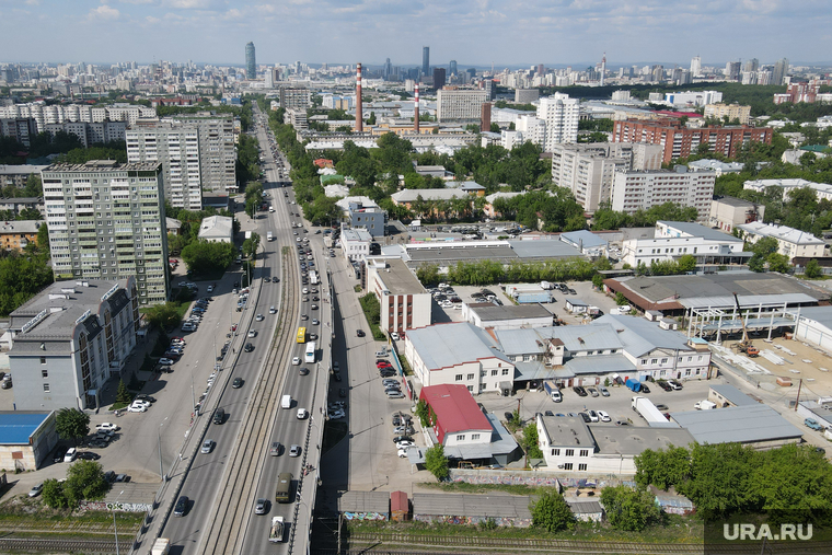 Дорожная ситуация в связи с ремонтом моста на улице Блюхера. Екатеринбург, город екатеринбург, улица малышева, малышевский мост, мост на малышева