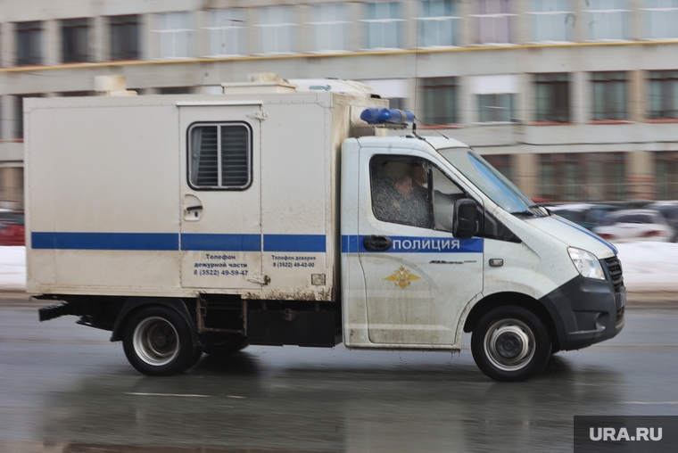 Завод КМЗ. Курган, автозак, полиция