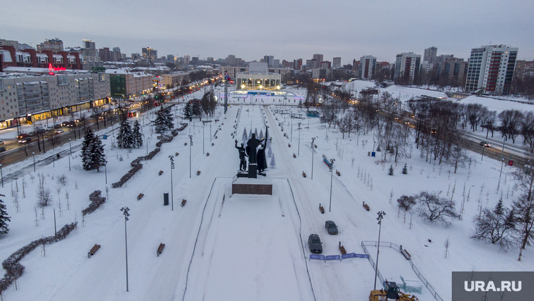 Кубок России по снежной и ледовой скульптуре Турнир Чемпионов "Зимний вернисаж". Пермь, вид города с высоты, эспланада зимняя