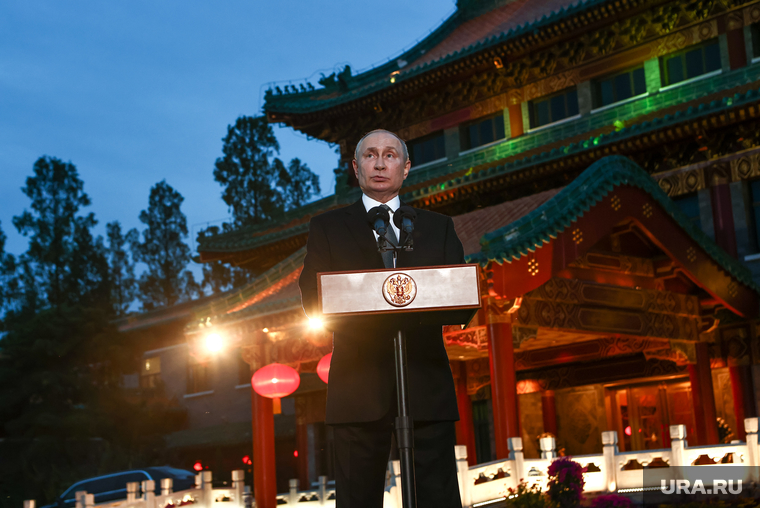 Заключительная пресс-конференция президента России Владимира Путина по окончанию визита в Китай. Пекин, КНР, путин владимир