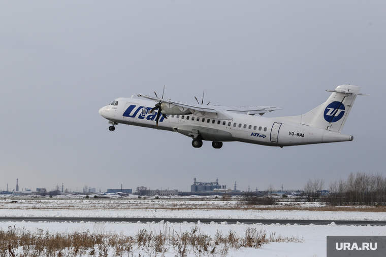 Споттинг. Курган, снег, взлетная полоса, аэропорт, зима, utair, споттинг, взлет самолета, взлетно-посадочная полоса, взлетное поле
