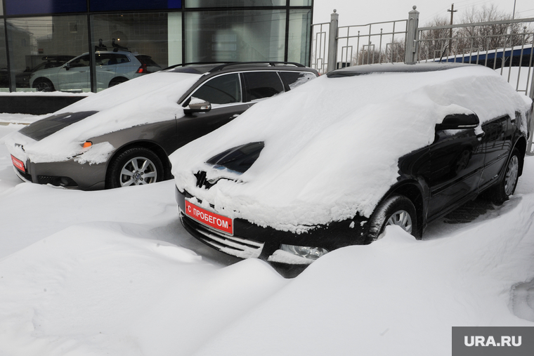 Автосалон ВОЛЬВО. Челябинск, зима, шкода, автомобиль, машины в снегу, иномарка, с пробегом