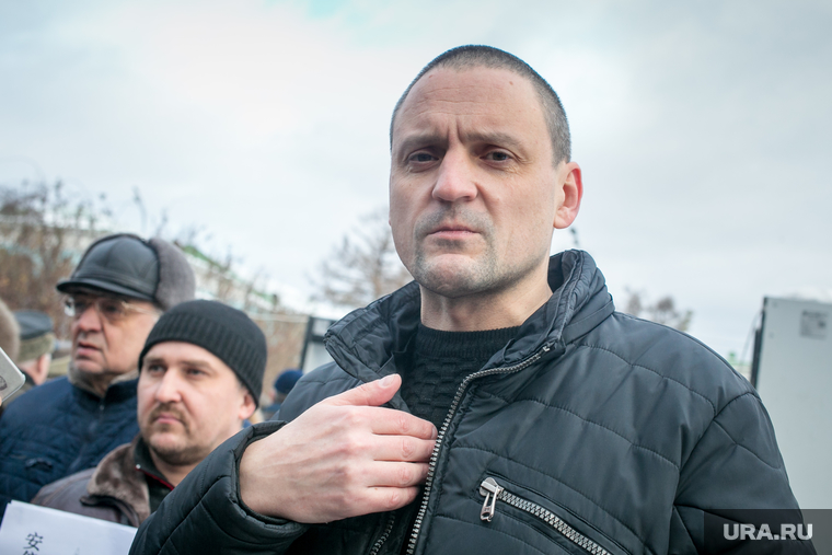 Митинг против передачи Курил Японии. Москва, удальцов сергей