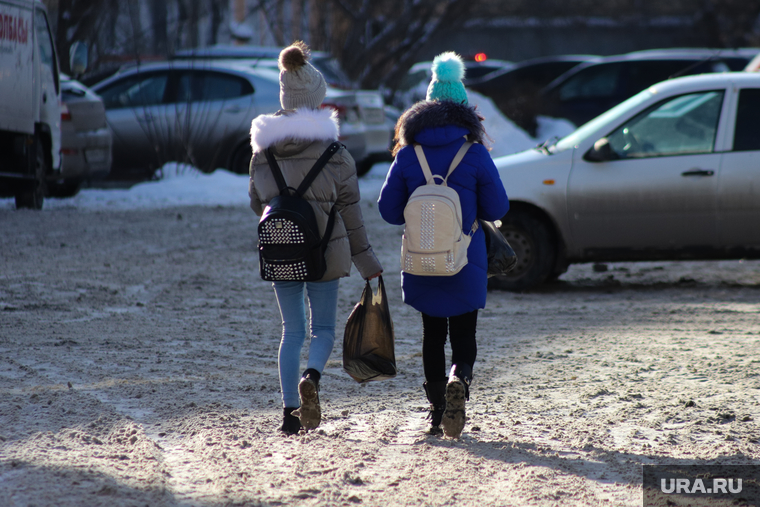 Площадь Ленина. Курган, зима, дети, школьники, ученики
