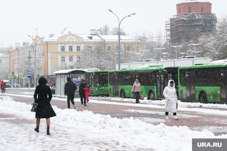 Снежный город. Тюмень, снег, улица ленина, зима, погода, снегопад