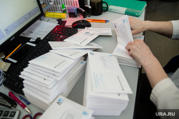 Работа почтового отделения. Сургут, почта, корреспонденция, письма, конверты