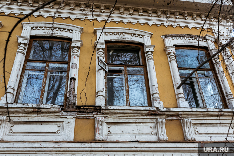 Исторические дома на улице Береговой. Тюмень, старый дом, окна, ретро, старые окна, дом деревянный, зарека, улица береговая