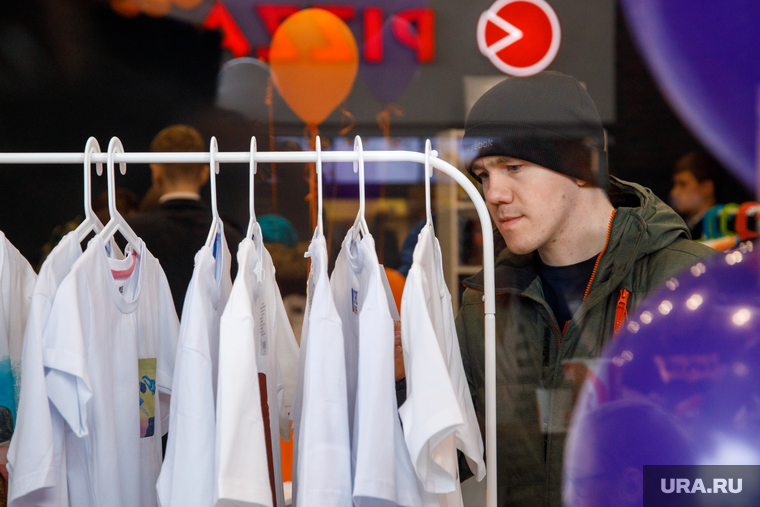 Открытие магазина 654 Store. Перезентация бренда Real Kolyan. Екатеринбург., покупатель, футболки, магазин одежды, real kolyan