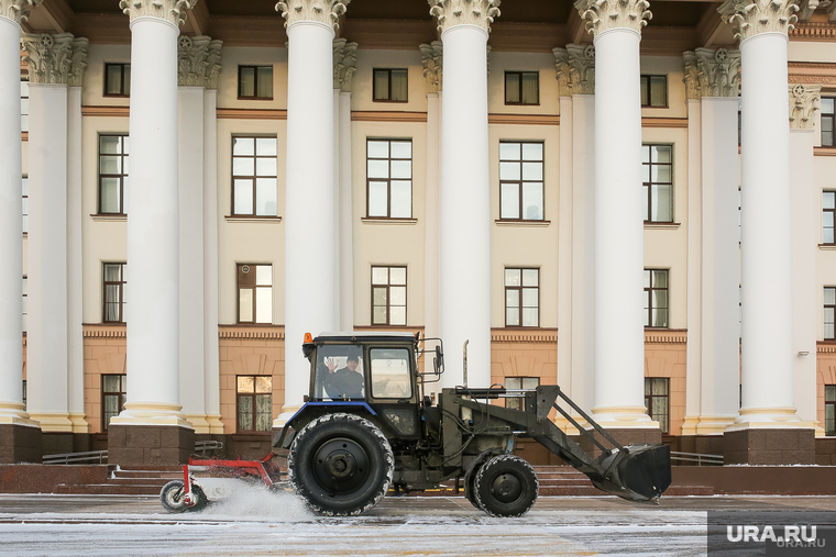 Хоть специалисты вывезли еще не весь снег с улиц, синоптики уже предупреждают о продолжении снегопада: 8,9,13 и 14 февраля непогода вновь обрушится на Тюмень