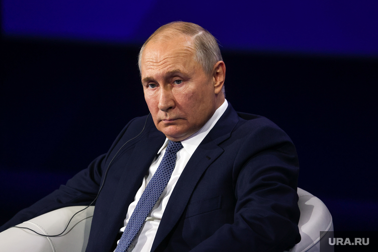 Владимир Путин на Третьей Международной олимпиаде по финансовой безопасности. Сочи, путин владимир