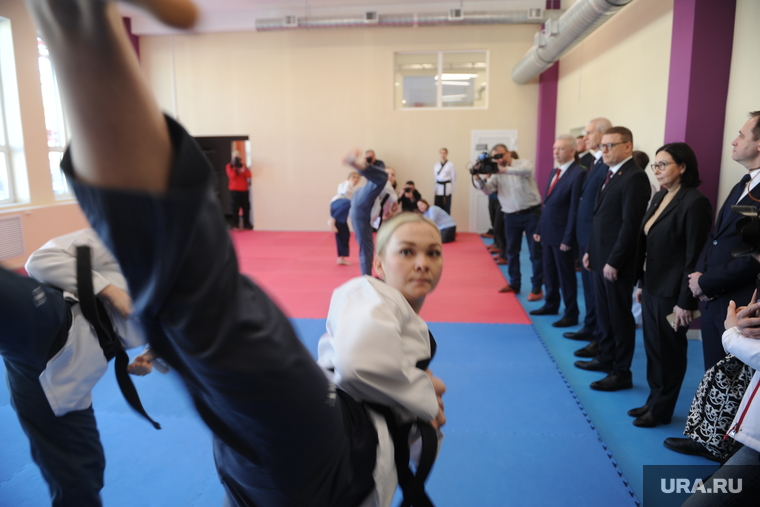 Спортсмены представили показательную программу для гостей