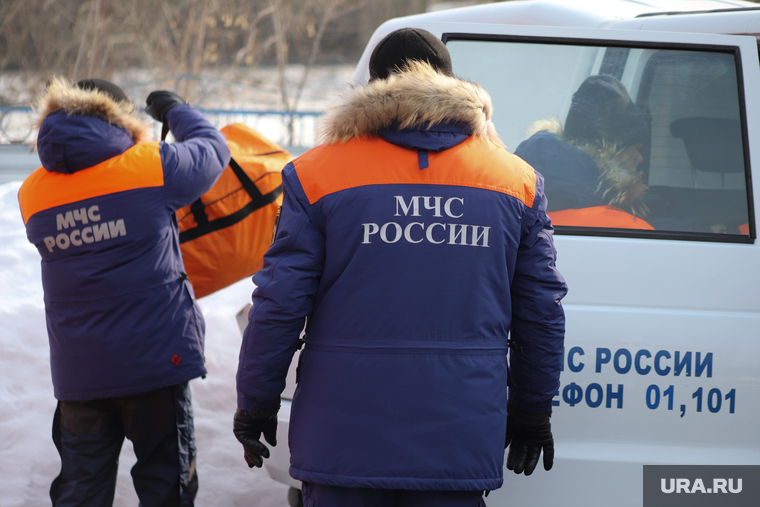 Смотр готовности ГО МЧС к весеннему паводку и лесным пожарам. Курган, мчс, спасатели мчс, сотрудники мчс, поисково спасательная служба