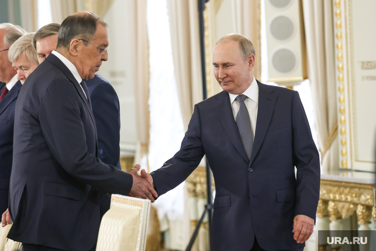 Встреча президента России Владимира Путина с премьер-министром Эфиопии Аби Ахмедом. Санкт-Петербург, путин владимир, лавров сергей