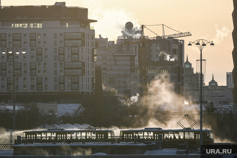 Морозы в Екатеринбурге , зима, общественный транспорт, город екатеринбург, плотинка, трамвай, мороз, холод