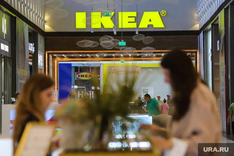 Закрытый магазин IKEA. Екатеринбург, логотип, ikea, вывеска, икеа
