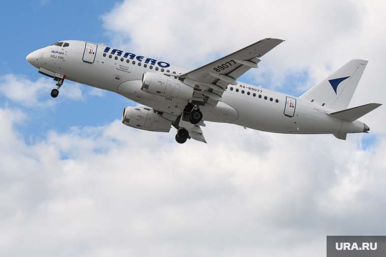Споттинг в аэропорту "Кольцово". Екатеринбург, сухой суперджет, ssj100, sukhoi superjet100, sukhoi superjet 100, авиакомпания ираэро, iraero