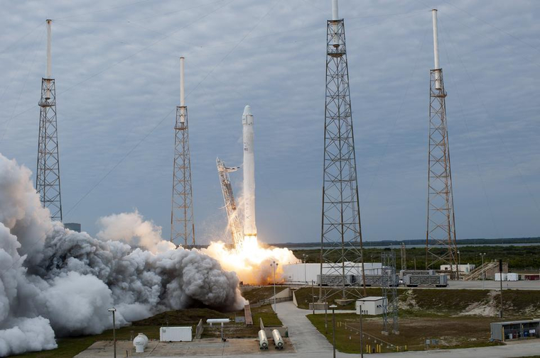 Клипарт сток pickupimage. spacePD. Екатеринбург, ракета, космодром, запуск ракеты, наса, стартовая площадка, nasa, шаттл, shuttle, ракетодром