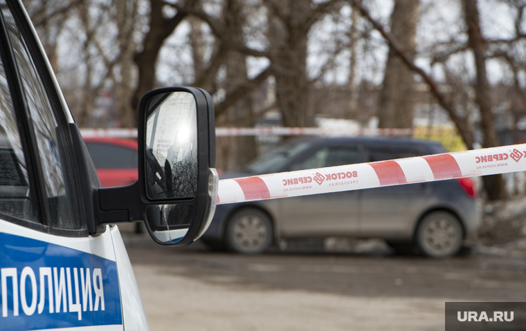 Проверка ложного минирования ул.Бригадирская 8. Пермь, происшествие, дежурная часть, ппс, лента ограждения, место проишествия, полиция, 02, 112, оцепление чп
